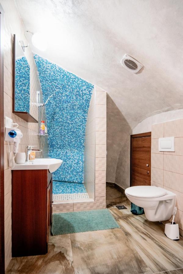 Montana Garden Hotel Rasinari Bagian luar foto