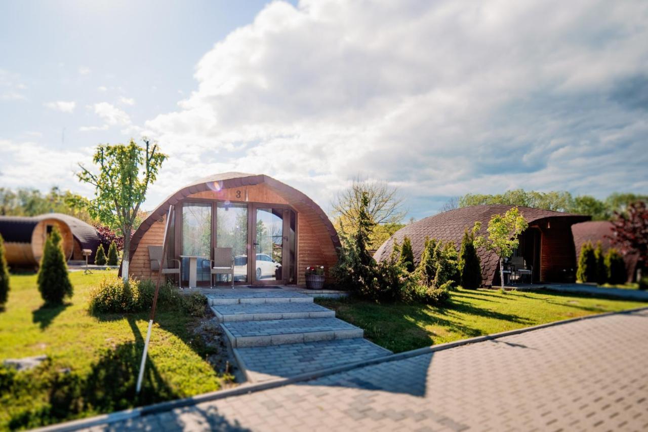 Montana Garden Hotel Rasinari Bagian luar foto